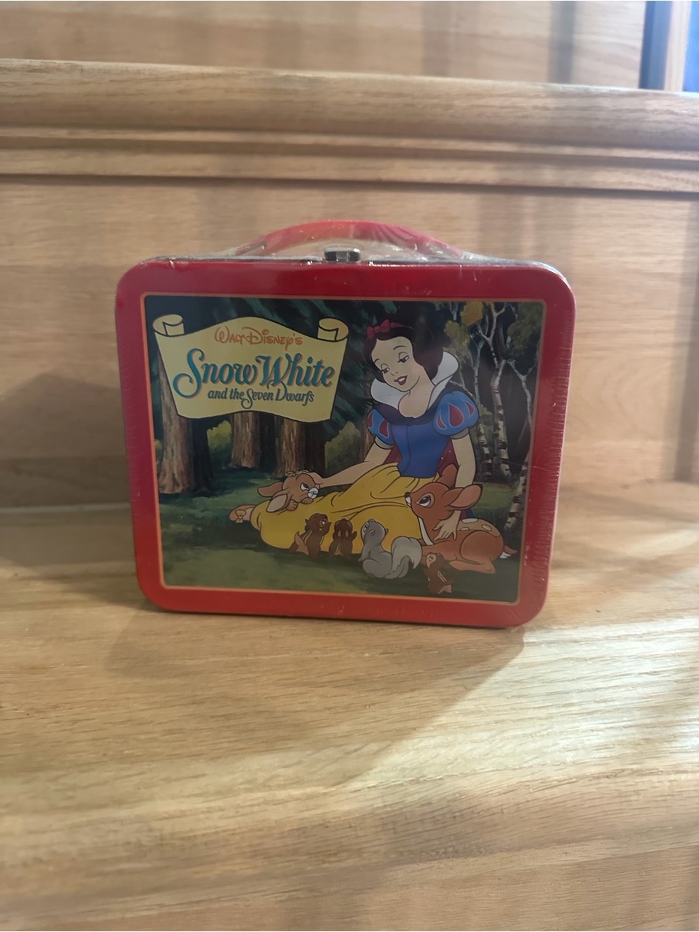 Vintage 1999 Hallmark School Days Snow White Mini Lunch Box QHM8814 Numbered COA